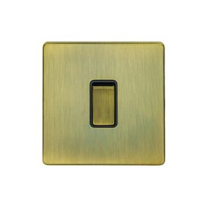EUROLITE CONCEALED ANTIQUE BRASS 1 GANG 20A SWITCH WITH BLACK TRIM