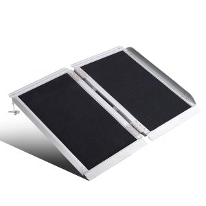 Portable Wheelchair Ramp Anti-Slip Aluminium Alloy Folding Portable Ramp 272kg Capacity Folding Non-Slip Handicap Ramp RS-MC
